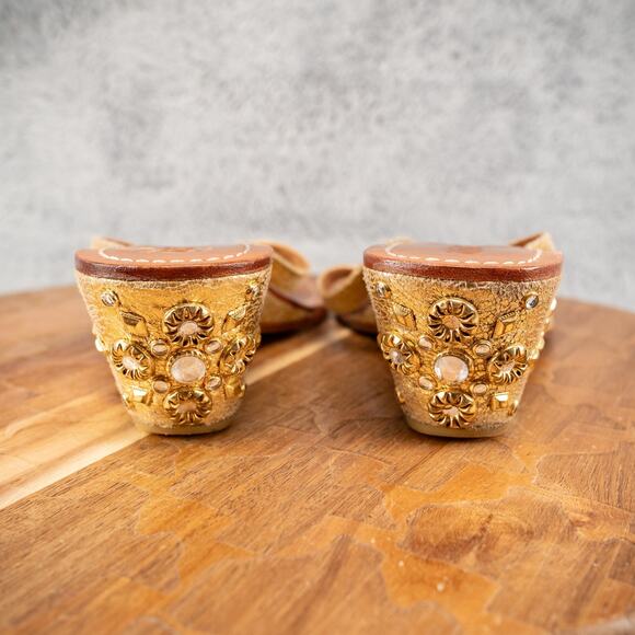 MYSTIQUE Gold Embellished Platform Thong Sandals Size 10 - Picture 5 of 7